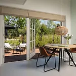 Saenliefde Bed & Breakfast 4*