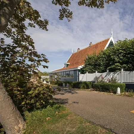 Saenliefde Bed & Breakfast 4*