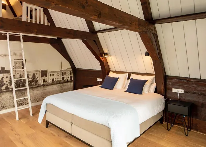 Saenliefde Bed & Breakfast 4*